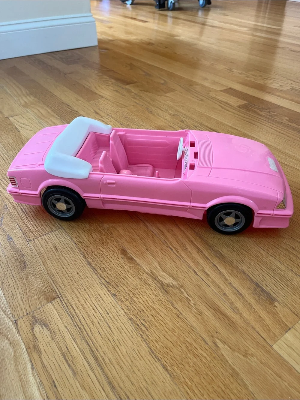 1993 Mattel Barbie Car Ford Mustang Convertible Pink & White